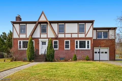 70 Weinmanns Blvd, Wayne, NJ 07470