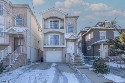 310 1st Ave, Elizabeth City, NJ 07206