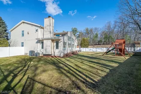 47 Chicopee Dr, Wayne, NJ 07470 photo 36
