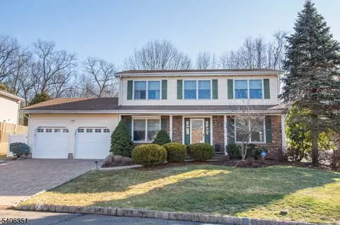 47 Chicopee Dr, Wayne, NJ 07470