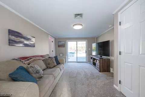 51 Carlisle Rd, Wayne, NJ 07470 photo 13