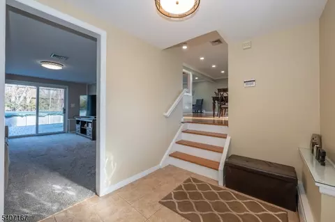 51 Carlisle Rd, Wayne, NJ 07470 photo 4