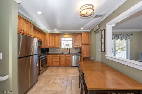 51 Carlisle Rd, Wayne, NJ 07470 photo 8