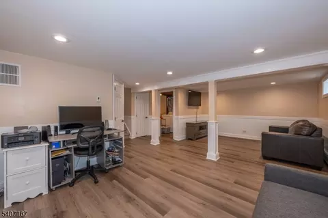 51 Carlisle Rd, Wayne, NJ 07470 photo 26