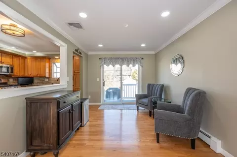 51 Carlisle Rd, Wayne, NJ 07470 photo 3