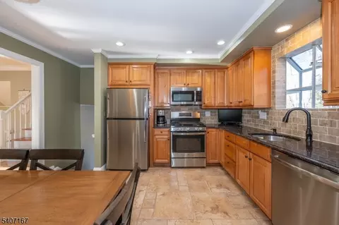 51 Carlisle Rd, Wayne, NJ 07470 photo 9