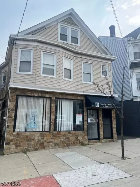 222 Haledon Ave, Prospect Park, NJ 07508