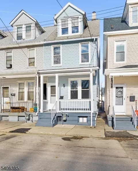 313 Mercer St, Phillipsburg, NJ 08865