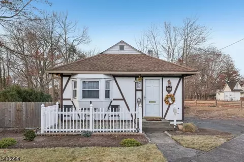 269 Paterson Ave, Midland Park, NJ 07432