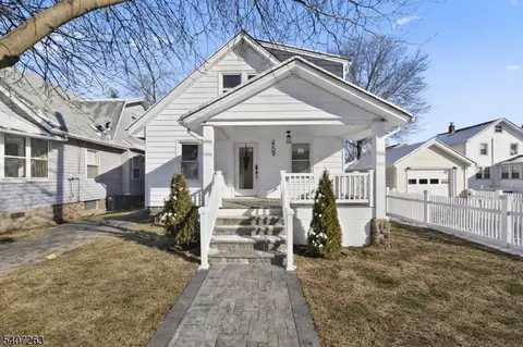 159 2nd Ave, Hawthorne, NJ 07506