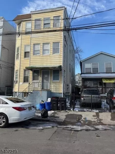 49 Norwood St #3, Newark, NJ 07106