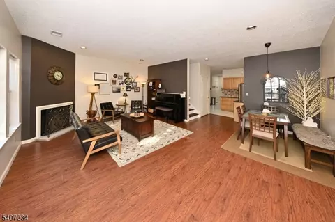 8015 Brittany Dr, Wayne, NJ 07470 photo 11