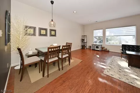 8015 Brittany Dr, Wayne, NJ 07470 photo 9