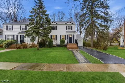 33 E Lincoln St, Verona, NJ 07044