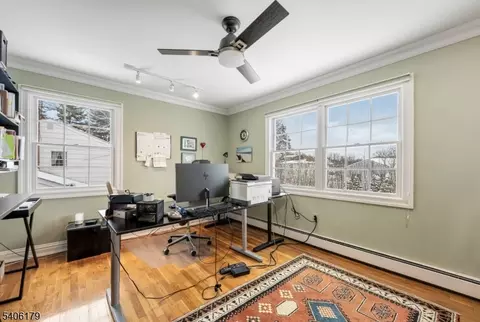 18 Vermont Dr, Paramus, NJ 07652 photo 26