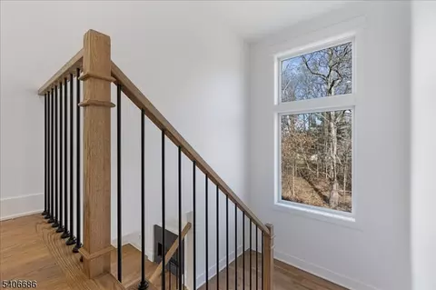 Entry Way - 759 Mechlin Corner Rd, Hampton, NJ 08827 photo 4 of 4