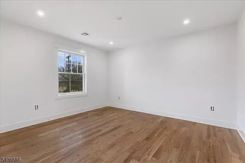 Bedroom - 759 Mechlin Corner Rd, Hampton, NJ 08827 photo 8 of 12