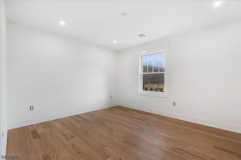 Bedroom - 759 Mechlin Corner Rd, Hampton, NJ 08827 photo 11 of 12