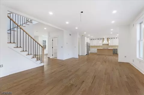 Living - 759 Mechlin Corner Rd, Hampton, NJ 08827 photo 4 of 6