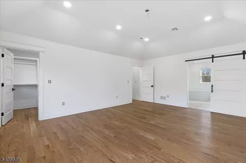 Bedroom - 759 Mechlin Corner Rd, Hampton, NJ 08827 photo 4 of 12