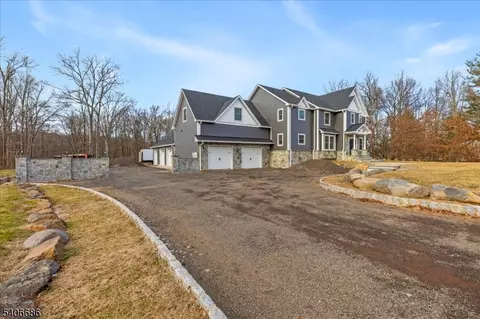 Exterior - 759 Mechlin Corner Rd, Hampton, NJ 08827 photo 4 of 5