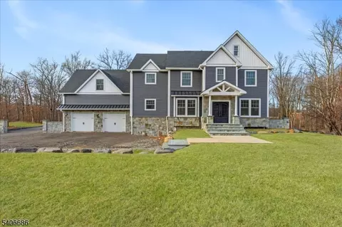 759 Mechlin Corner Rd, Hampton, NJ 08827