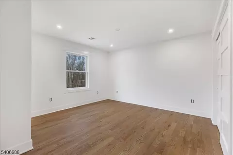 Bedroom - 759 Mechlin Corner Rd, Hampton, NJ 08827 photo 6 of 12
