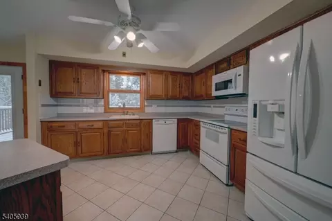 1316 Alps Rd, Wayne, NJ 07470 photo 11