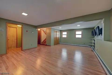 1316 Alps Rd, Wayne, NJ 07470 photo 27