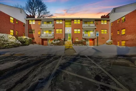 1300 Rock Ave #3, North Plainfield, NJ 07060