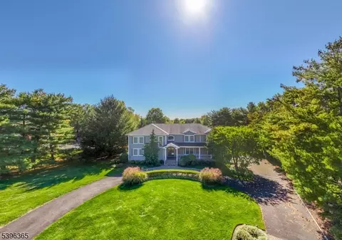 15 Ditzel Farm Ct, Scotch Plains, NJ 07076