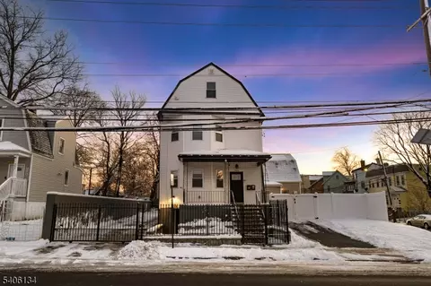 396 14th Ave, Irvington, NJ 07111