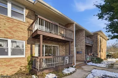 38 Deanna Dr #99, Hillsborough, NJ 08844