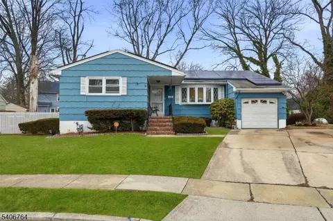 14 Arthur St, Roselle, NJ 07203
