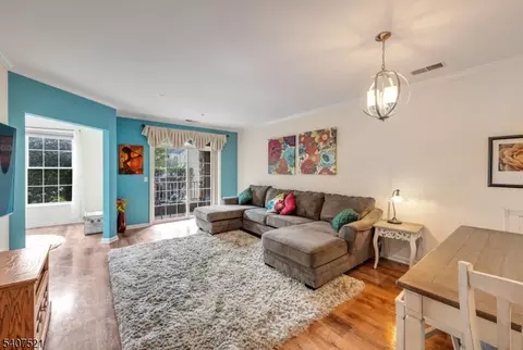 1129 Hamilton Dr #1129, Rockaway, NJ 07866
