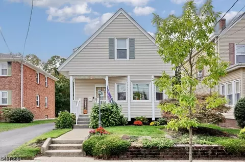 112 Diamond Bridge Ave, Hawthorne, NJ 07506