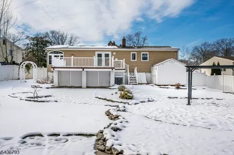 16 Peake Rd, Edison, NJ 08837 photo 33