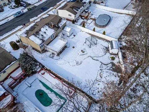 16 Peake Rd, Edison, NJ 08837 photo 37