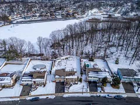 16 Peake Rd, Edison, NJ 08837 photo 38