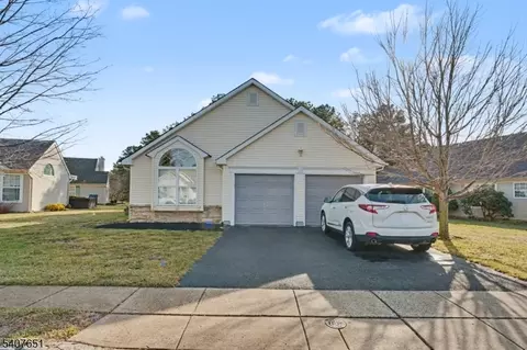 2401 Braddock Rd, Toms River, NJ 08755