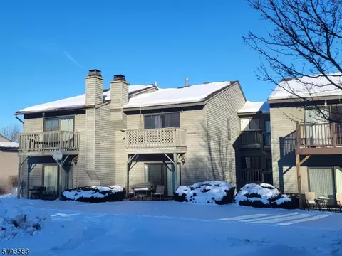 1214 Spruce Hills Dr, Glen Gardner, NJ 08826