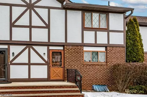136 Wildflower Ln, Hillsborough, NJ 08844