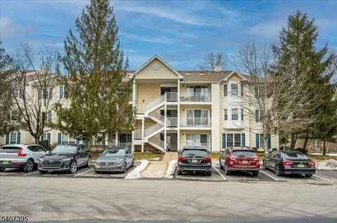 45 Amethyst Way #45, Franklin Park, NJ 08823