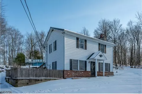 11 Brink Rd, Wantage, NJ 07461