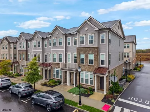 105 Robeson St, Somerville, NJ 08876