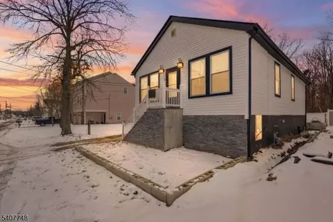 34 Koolidge Ct, Somerset, NJ 08873