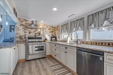 14 Oneida Trl, Wayne, NJ 07470 photo 11