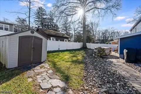 14 Oneida Trl, Wayne, NJ 07470 photo 28