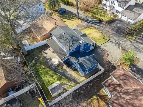 14 Oneida Trl, Wayne, NJ 07470 photo 32