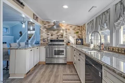 14 Oneida Trl, Wayne, NJ 07470 photo 9